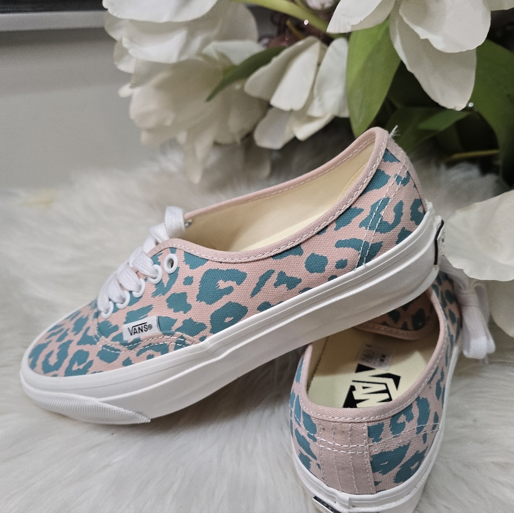 VANS AUTHENTIC OG womens sneakersSize8 style:VN000EAAO3N Color:CHEETAH SEPIA - Picture 5 of 7